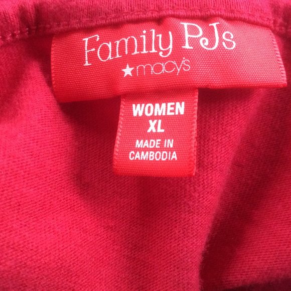 Macy's Family Pajamas Fleece Navidad Graphic Top with Buffalo Plaid Pants XL - Picture 4 of 6
